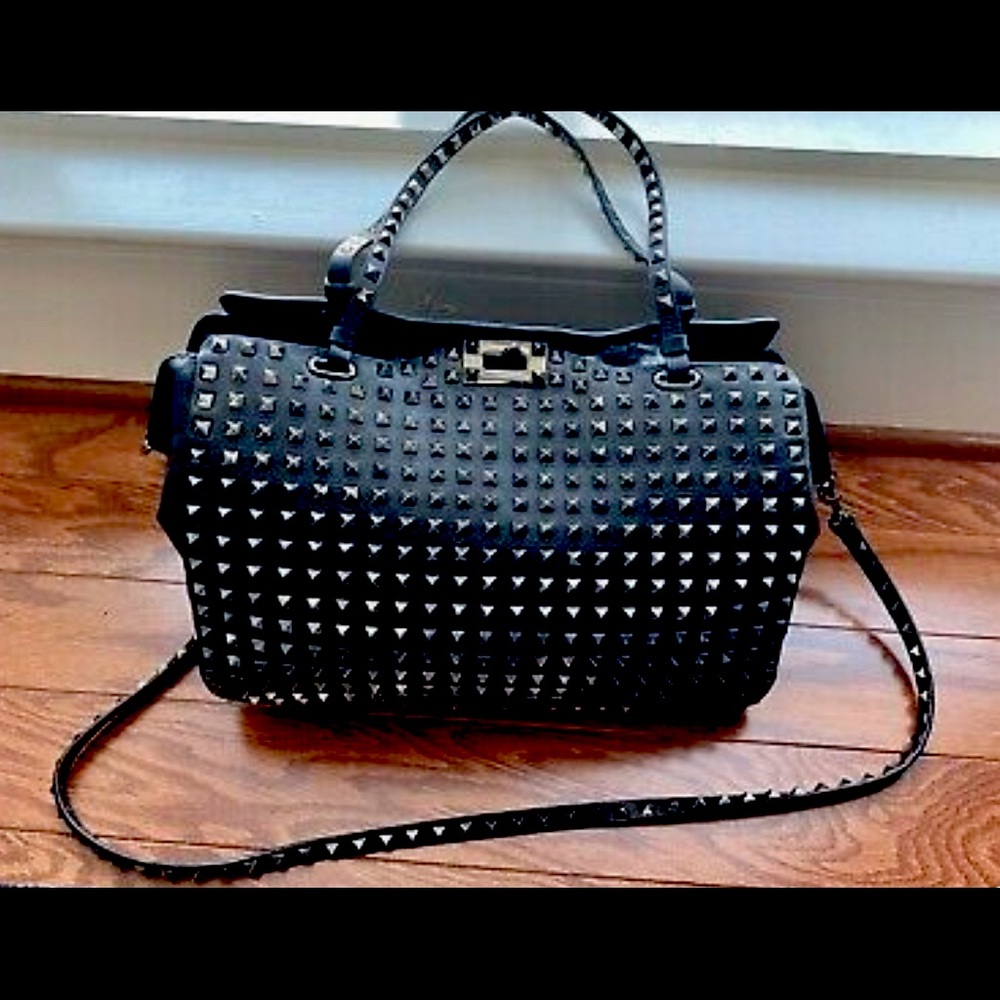 Authentic Valentino Garavani Rockstud Spike Bag